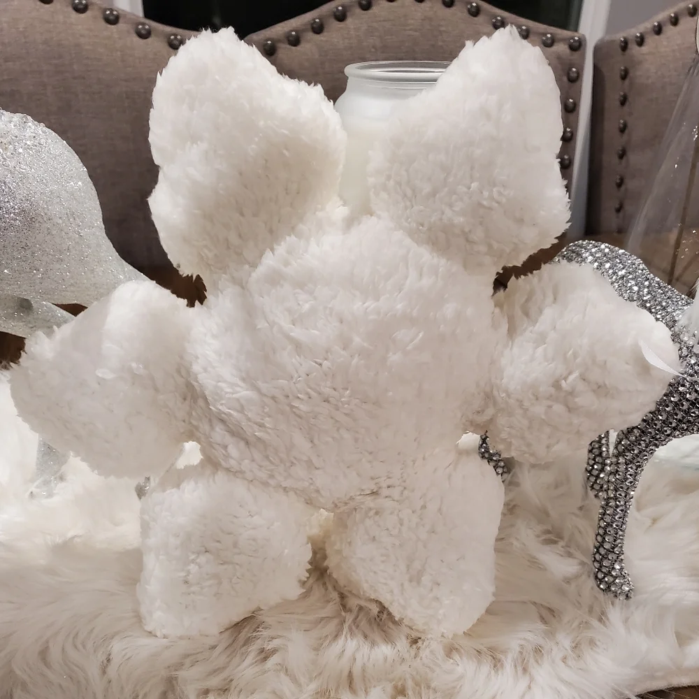 15x15 White Snowflake Shaped Pillow